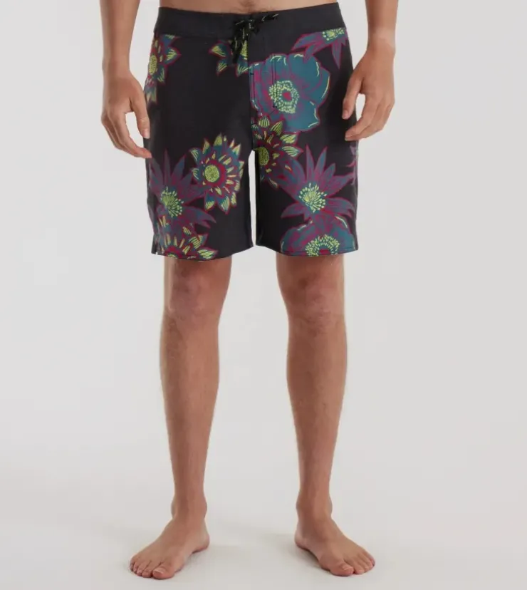 Roark Passage Boardshorts 17" AuroraFloraBlack Hot